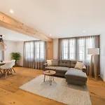 Bijou Side - Mit Seesicht Und Privatstrand アパート