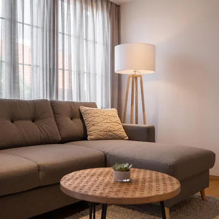 Bijou Side - Mit Seesicht Und Privatstrand Apartment Faulensee